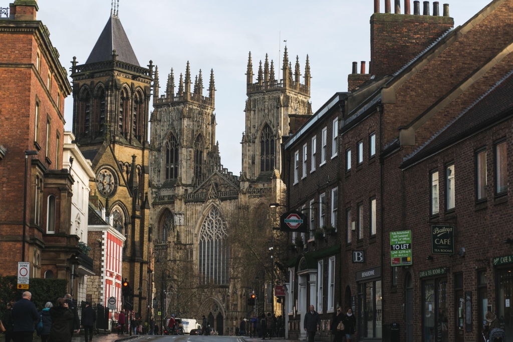 York minster, Road, Town image; photo credit: eduardovieiraphoto