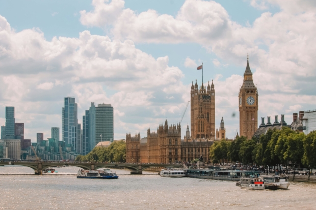 London skyline; Photo by Sofía Marquet