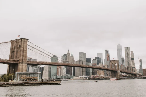 furnished short term rentals brooklyn; Brooklyn bridge and skyline of New York City; Photo by Vlada Karpovich